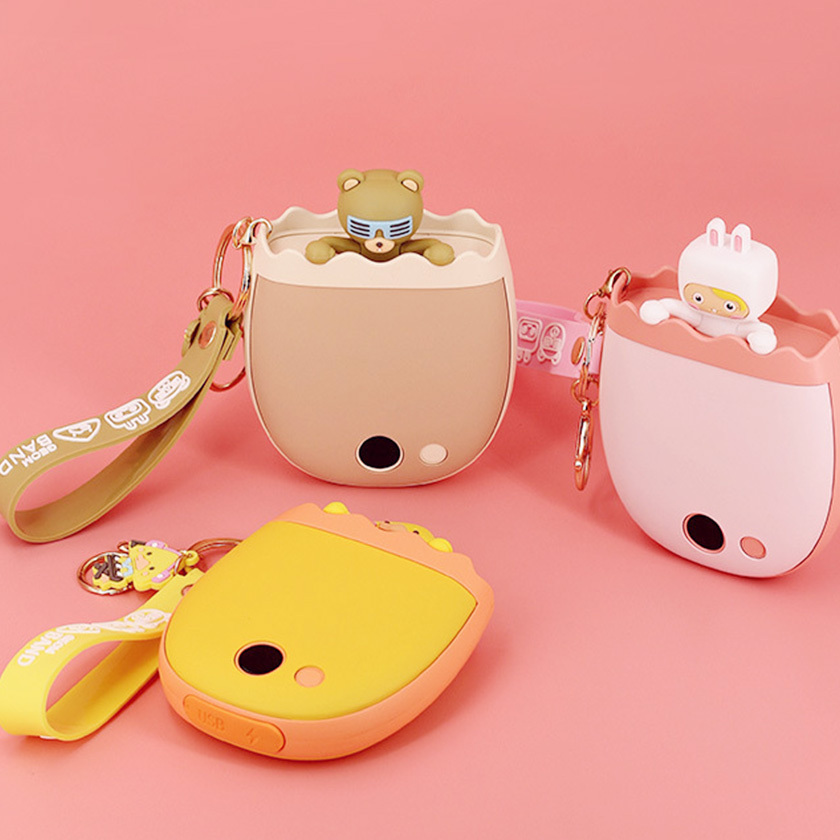 ����ť�� ĳ���� Ű�� �ճ��� �������͸� 